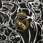 23/24 REAL MADRID GOLDEN SERPENT - Image 3