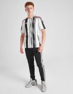 ADIDAS JUVENTUS 2025/26 HOME SHIRT JUNIOR - Image 3