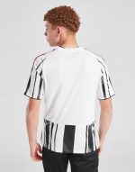 ADIDAS JUVENTUS 2025/26 HOME SHIRT JUNIOR - Image 4