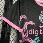 INTER MILAN PINK SNAKE KIT - Image 3