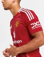 MANCHESTER UNITED FC 2024/25 HOME SHIRT - Image 3