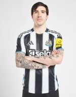 NEWCASTLE UNITED FC 2025/26 HOME KIT