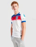 NIKE ENGLAND WEC 2025 BADGE HOME SHIRT JUNIOR - Image 3