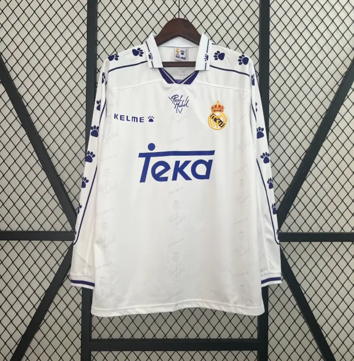 REAL MADRID CLASSIC LONG SLEEVE SHIRT 1994 REAL MADRID CLASSIC LONG SLEEVE SHIRT 1994
