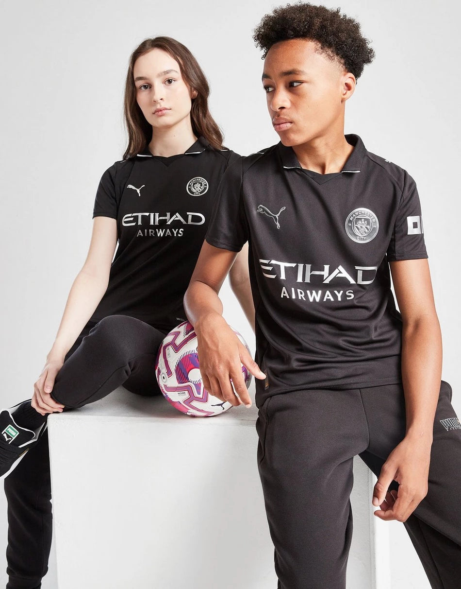 PUMA MANCHESTER CITY FC 2025/26 AWAY SHIRT JUNIOR PUMA MANCHESTER CITY FC 2025/26 AWAY SHIRT JUNIOR